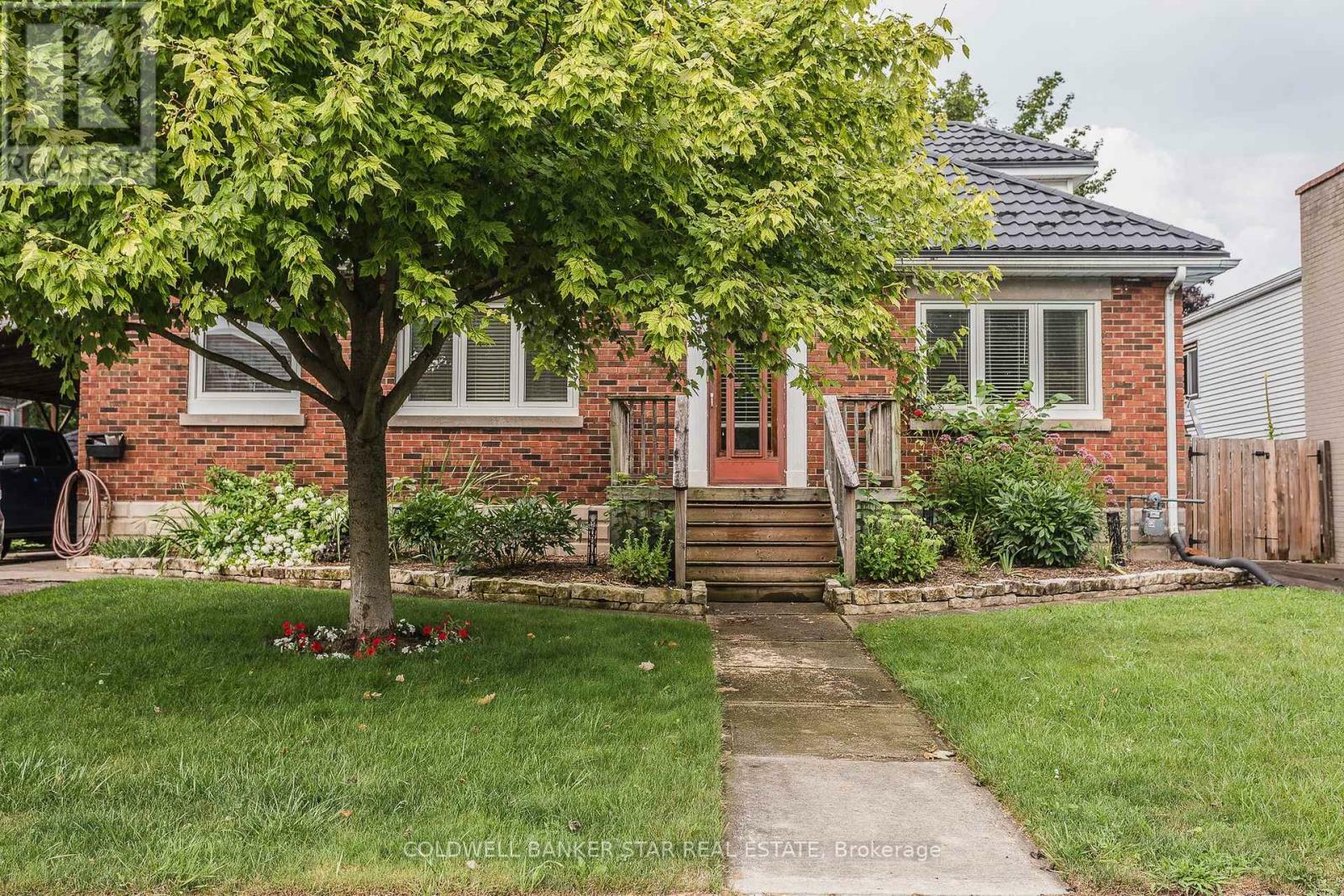 6 Rutherford Avenue East  Aylmer (Ay) ON N5H 2N6 photo