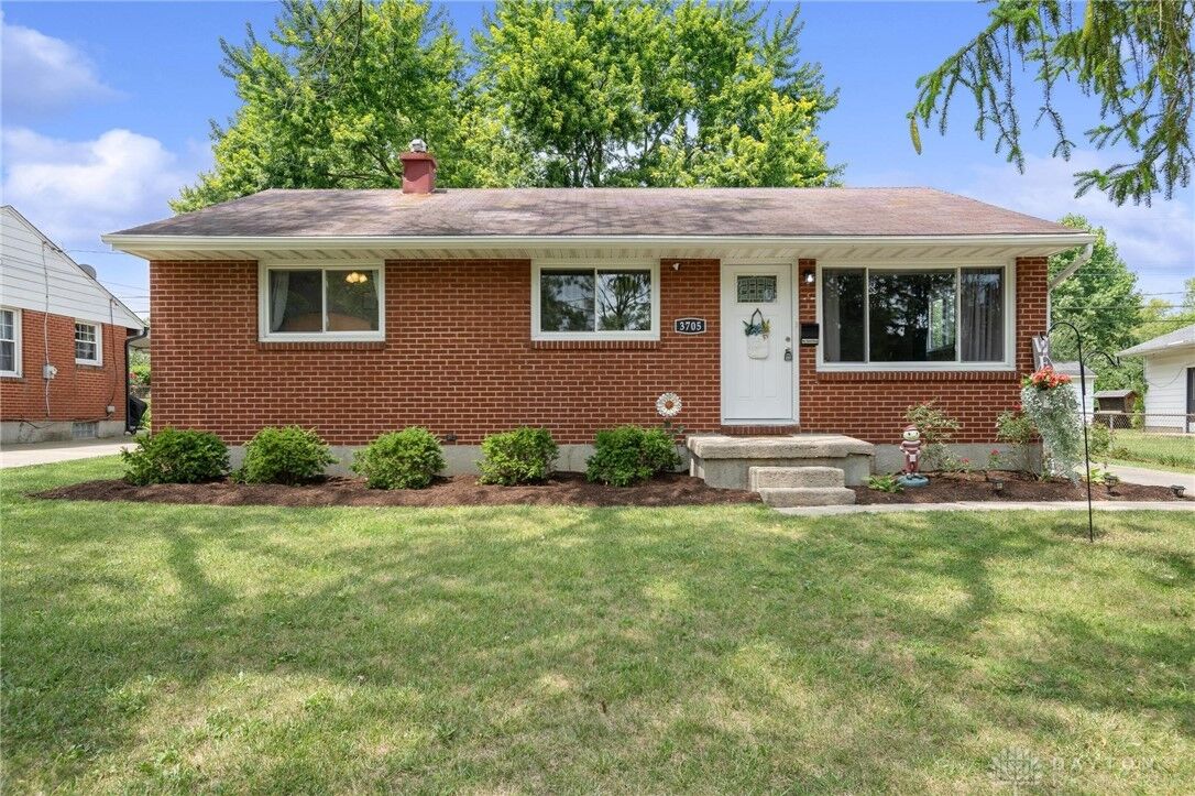 Property Photo:  3705 Valleywood Drive  OH 45429 