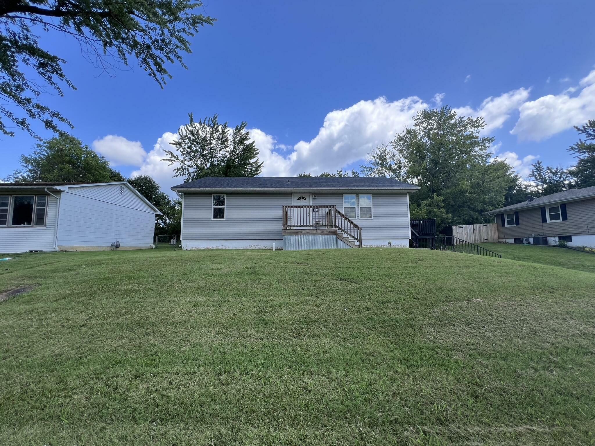 Property Photo:  904 E Morningside Drive  MO 65251 