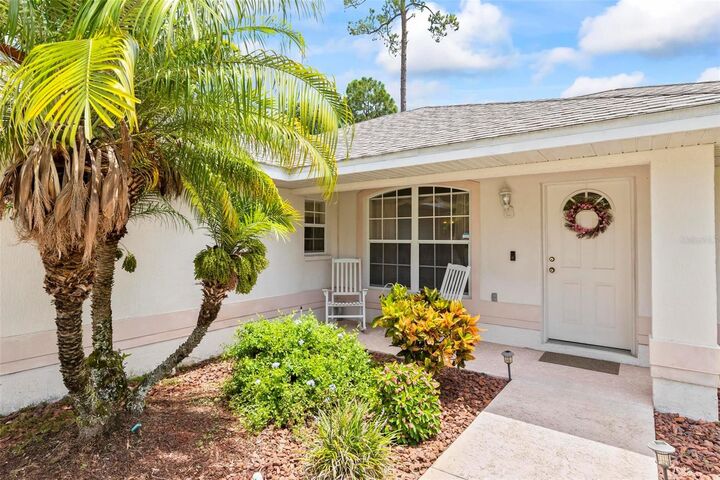 Property Photo: 156 Bridgehaven Drive FL 32137