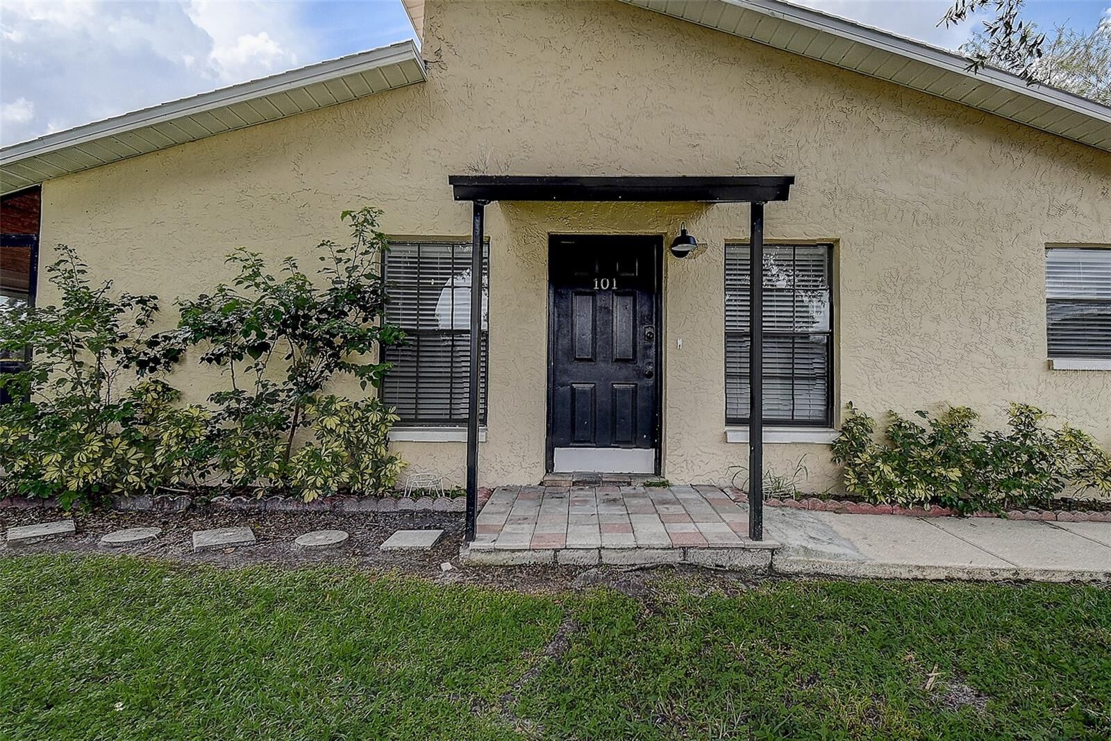 Property Photo:  6301 58th Street N 101  FL 33781 