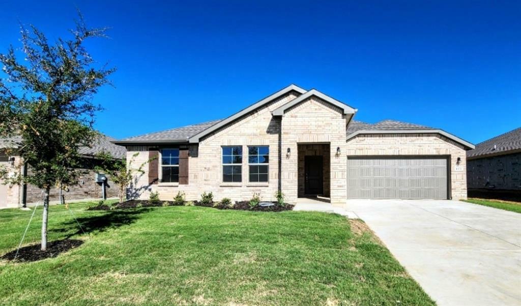 Property Photo:  813 Alexandria Lane  TX 76058 