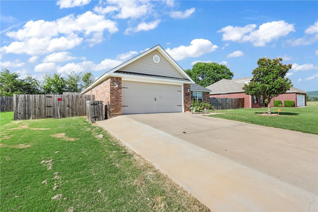 Property Photo:  11921 Club House  AR 72730 