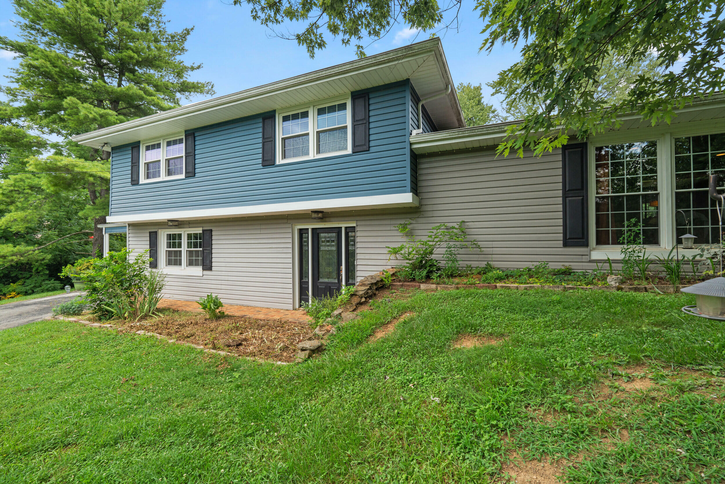 Property Photo:  164 Windsor Ln  VA 24083 