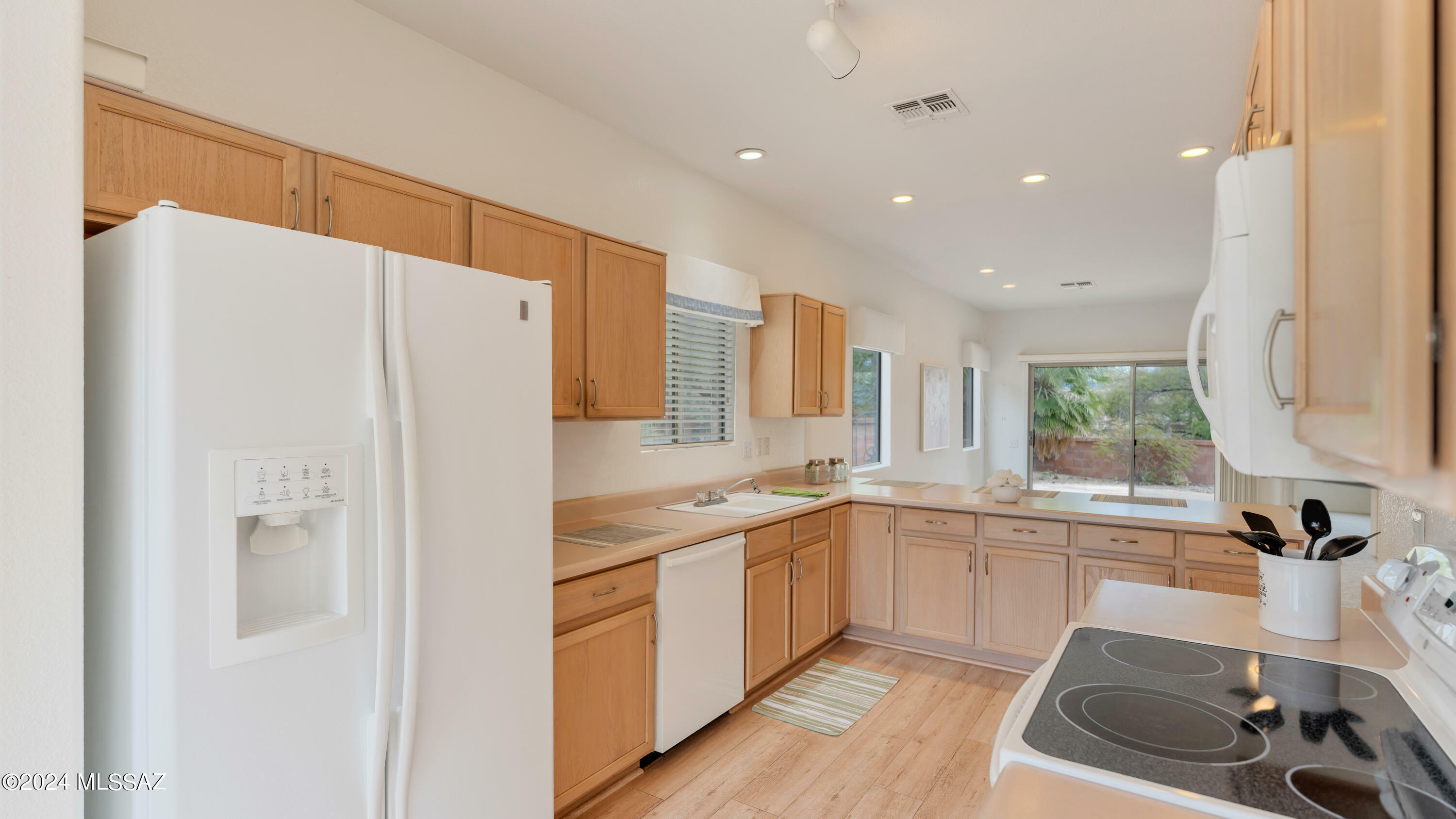 Property Photo:  244 N Running Spring Drive  AZ 85614 