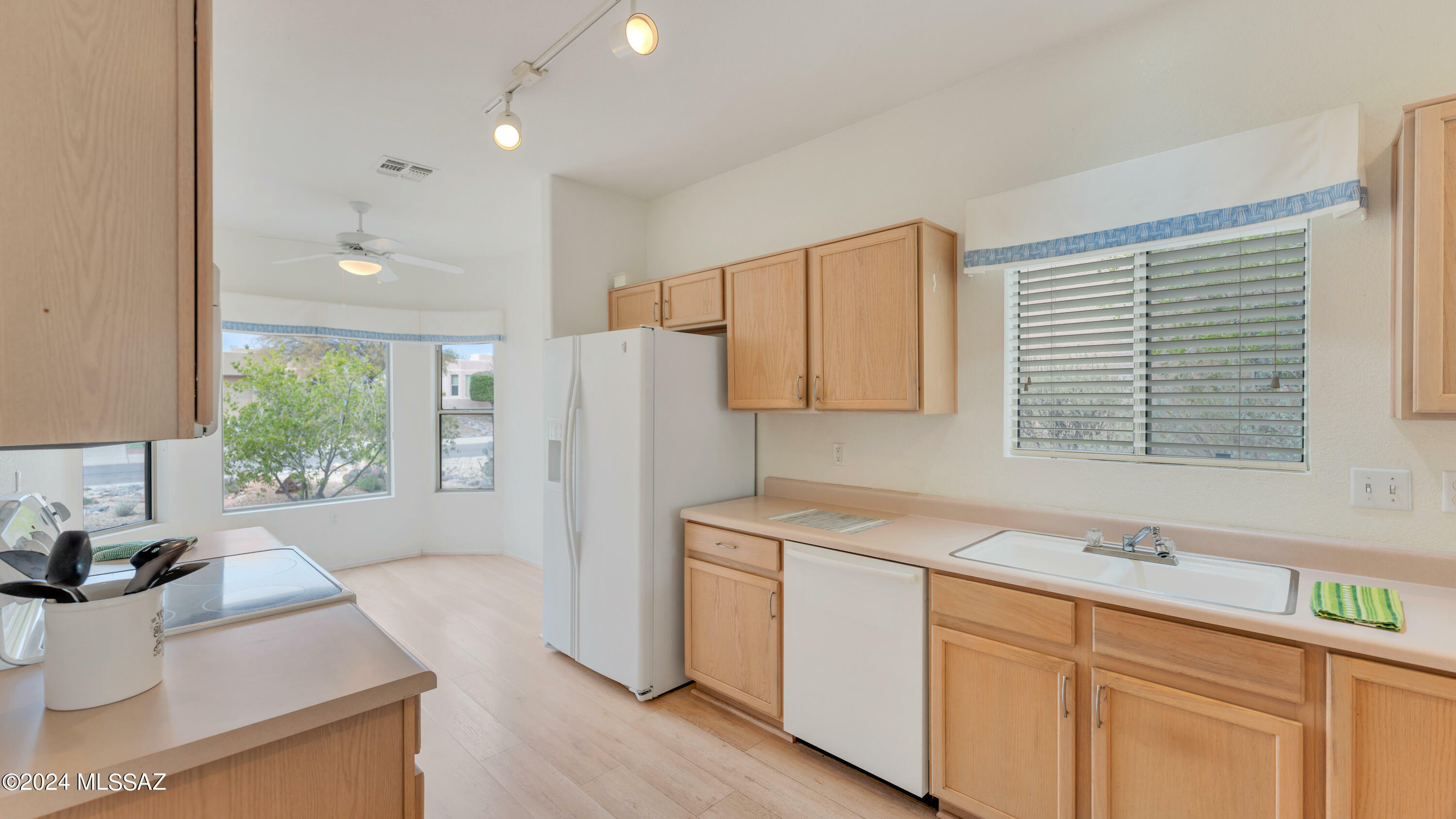 Property Photo:  244 N Running Spring Drive  AZ 85614 