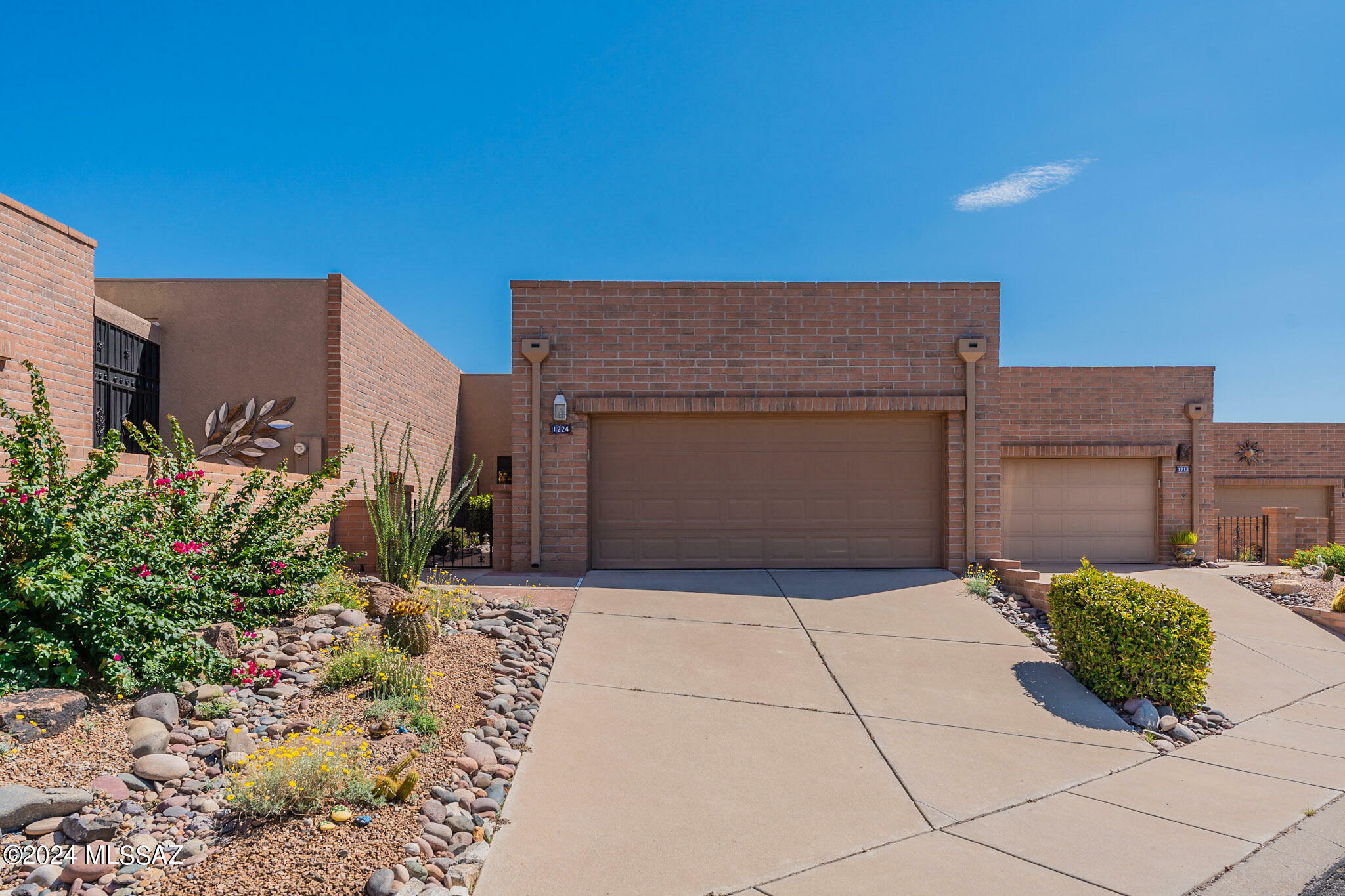 Property Photo:  1224 W Camino Del Pato  AZ 85622 