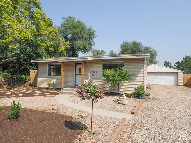 Property Photo:  1395 E Elm Leaf Cv  UT 84117 