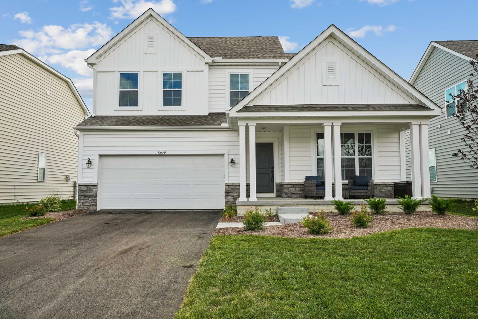 Property Photo: 7209 Ribault NW Drive OH 43147