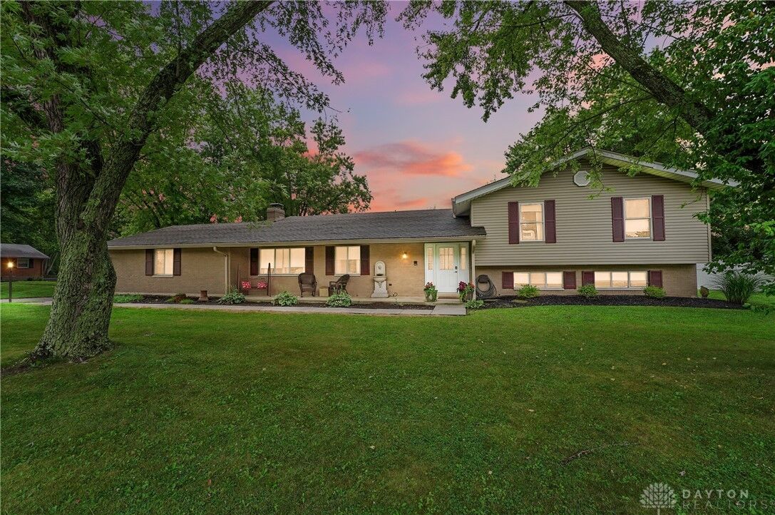 Property Photo:  6001 Cobbleskill Court  OH 45459 