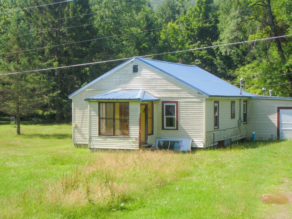 Property Photo:  1665 Jackson Run Road  PA 16365 