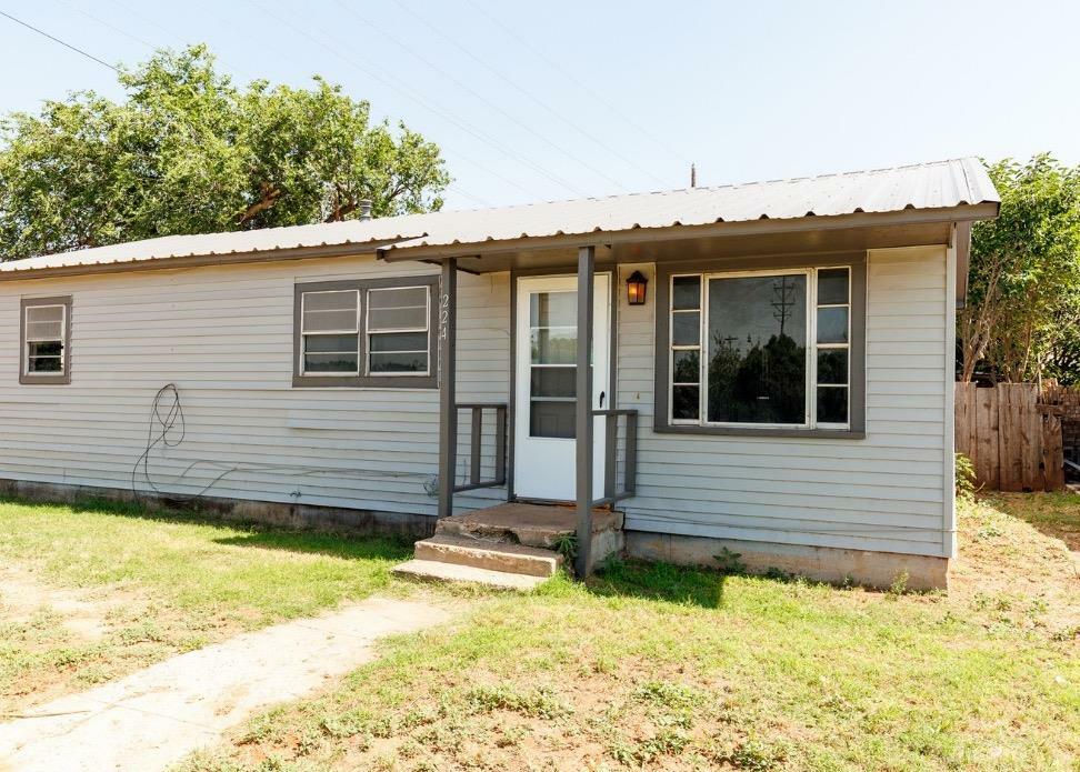 Property Photo:  224 E 37th Street  TX 79404 