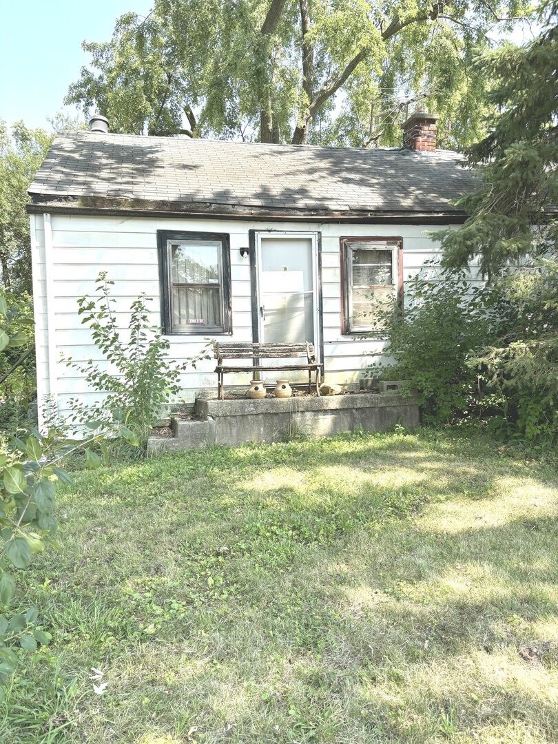 Property Photo: 4227 Venard Road IL 60515