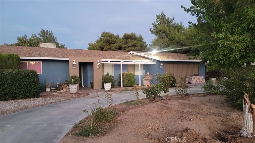 Property Photo:  10939 Cottonwood Avenue  CA 92345 