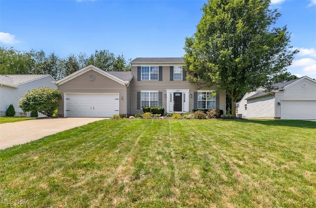 Property Photo:  6517 Candlestick Avenue NE  OH 44721 