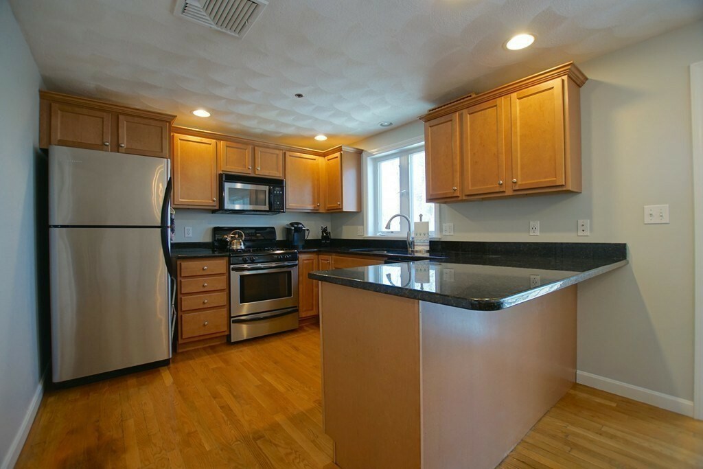 Property Photo: 13 Endicott St 1 MA 01960