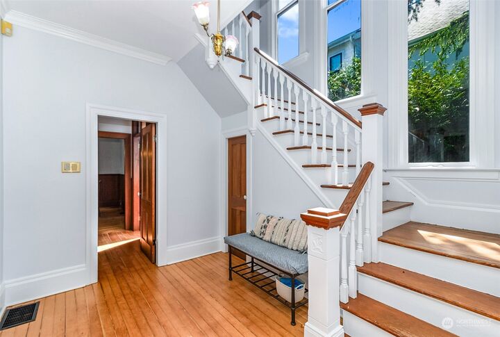 Property Photo:  6706  22nd Avenue NW  WA 98117 