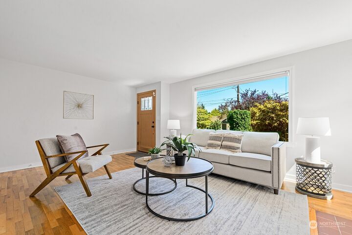 Property Photo: 7333 22nd Avenue NW WA 98117