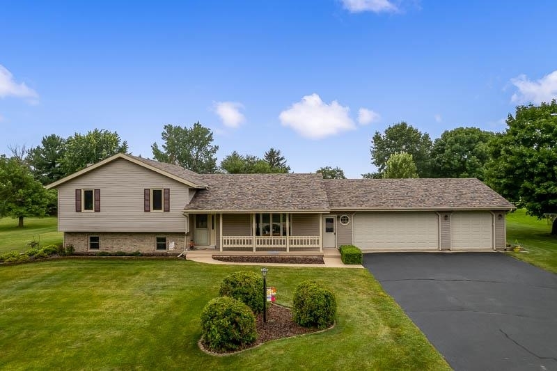 Property Photo:  4403 Waterboro Lane  IL 61073 