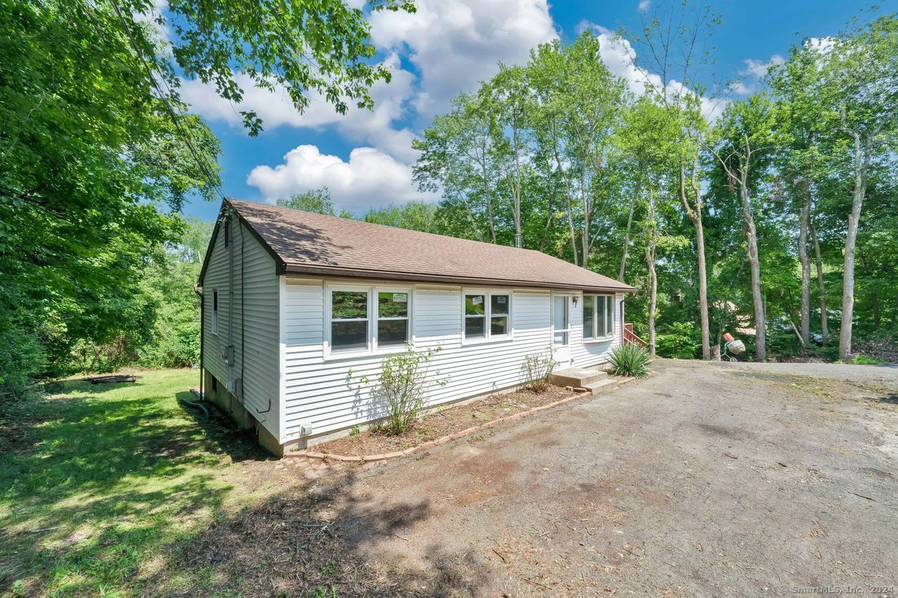 Property Photo:  395 Washington Road  CT 06786 