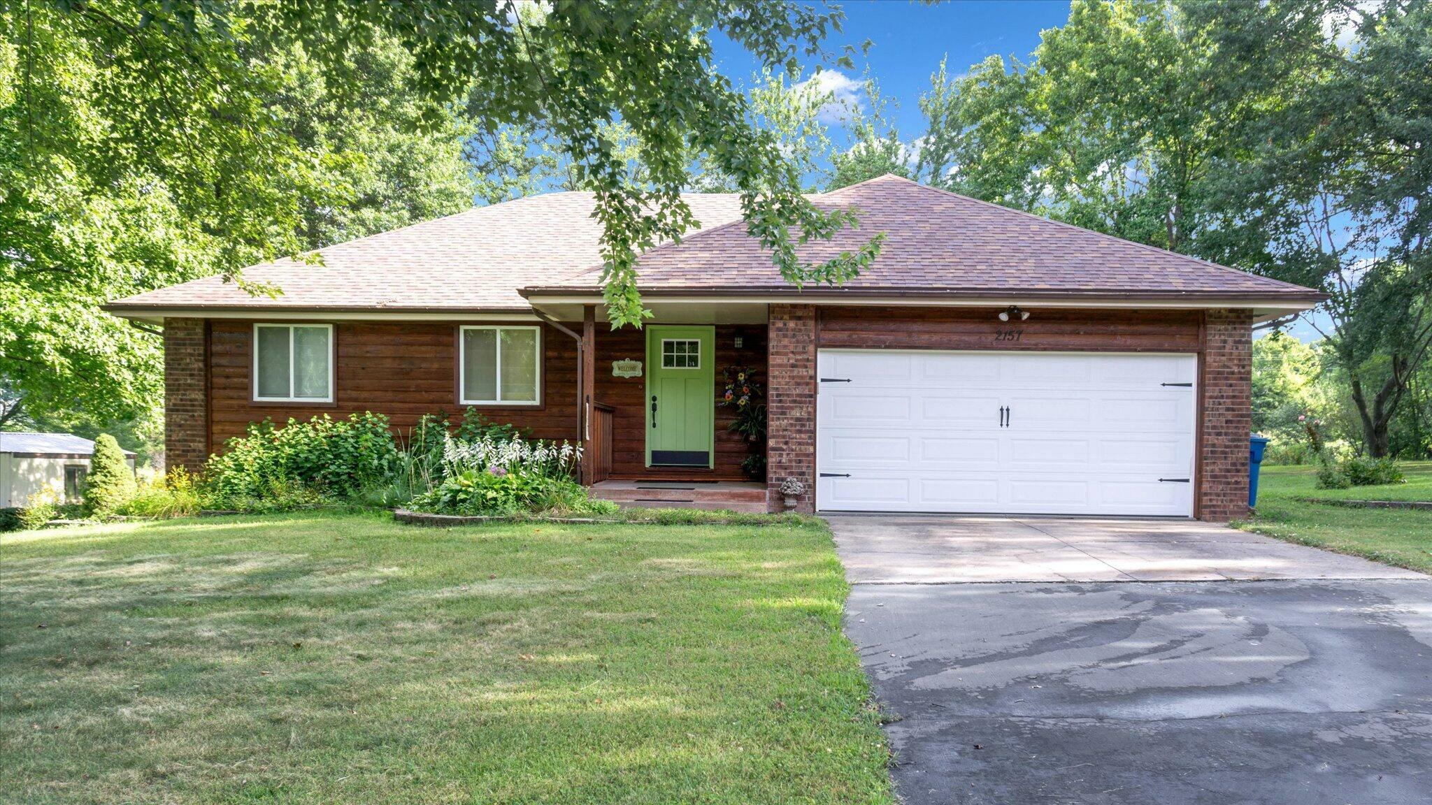 Property Photo:  2157 W Homestead Court  MO 65714 