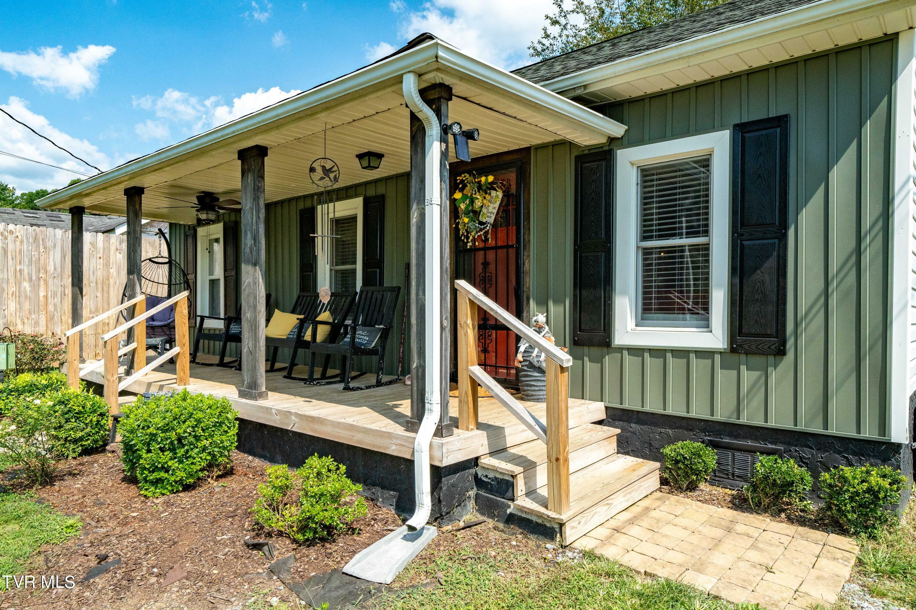 Property Photo:  1014 Bluefield Avenue  TN 37643 