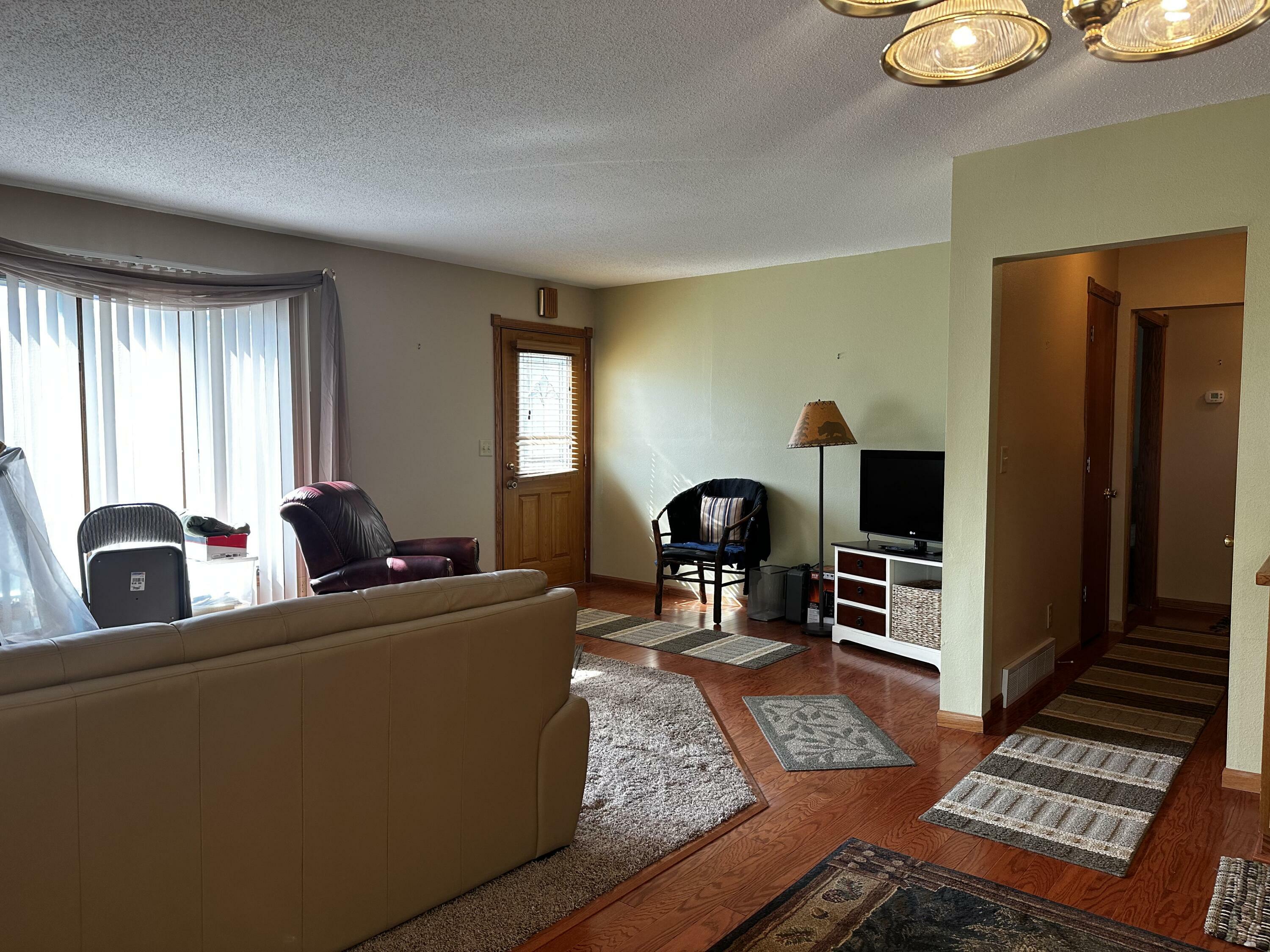 Property Photo:  817 S Wells St  SD 57401 