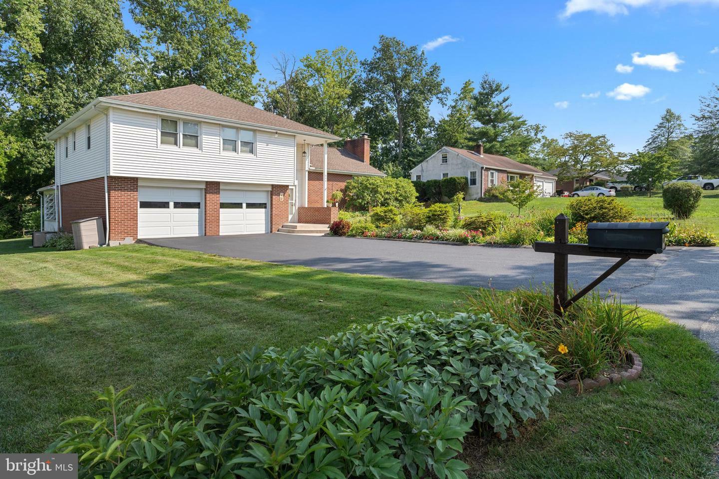 Property Photo:  654 Grace Avenue  PA 19475 