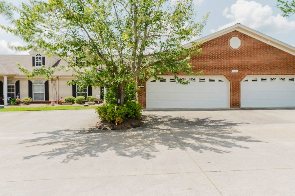 Property Photo:  1701 North Summit Drive  GA 30721 