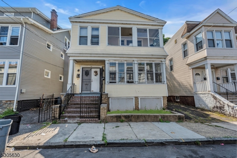 Property Photo: 30 Aldine St NJ 07112