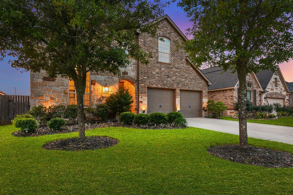 Property Photo:  2222 Falcon Brook Drive  TX 77494 