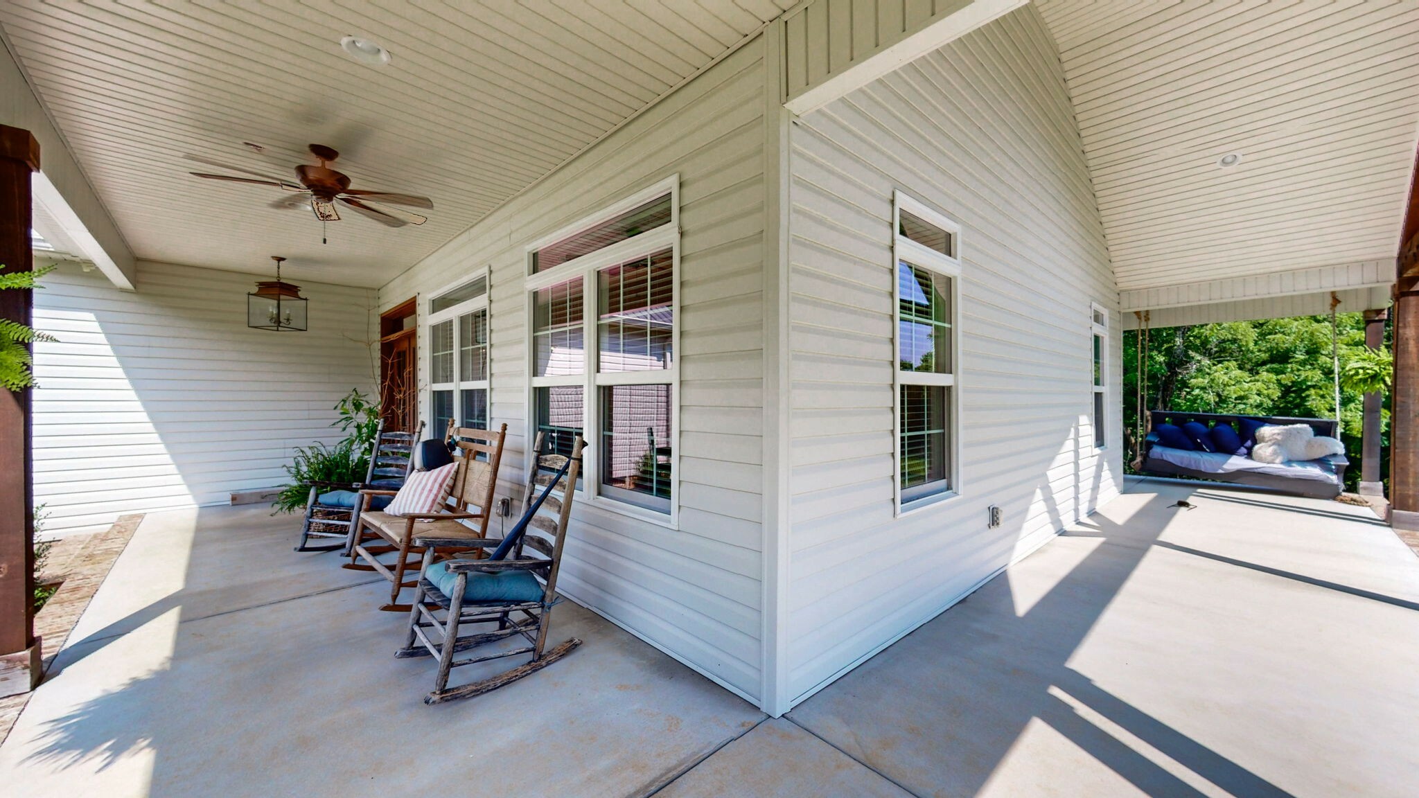 Property Photo:  123 Cunningham Ln  TN 37183 