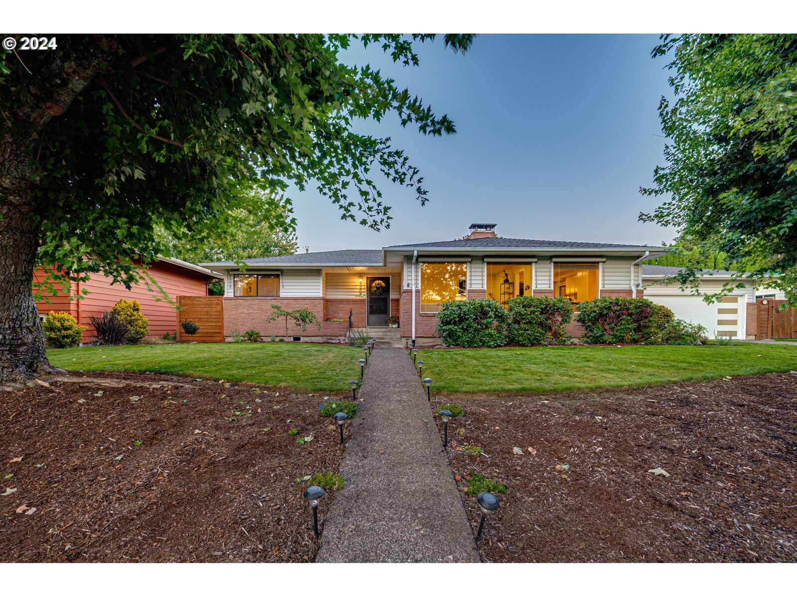 Property Photo:  8909 NW 23rd Ave  WA 98665 