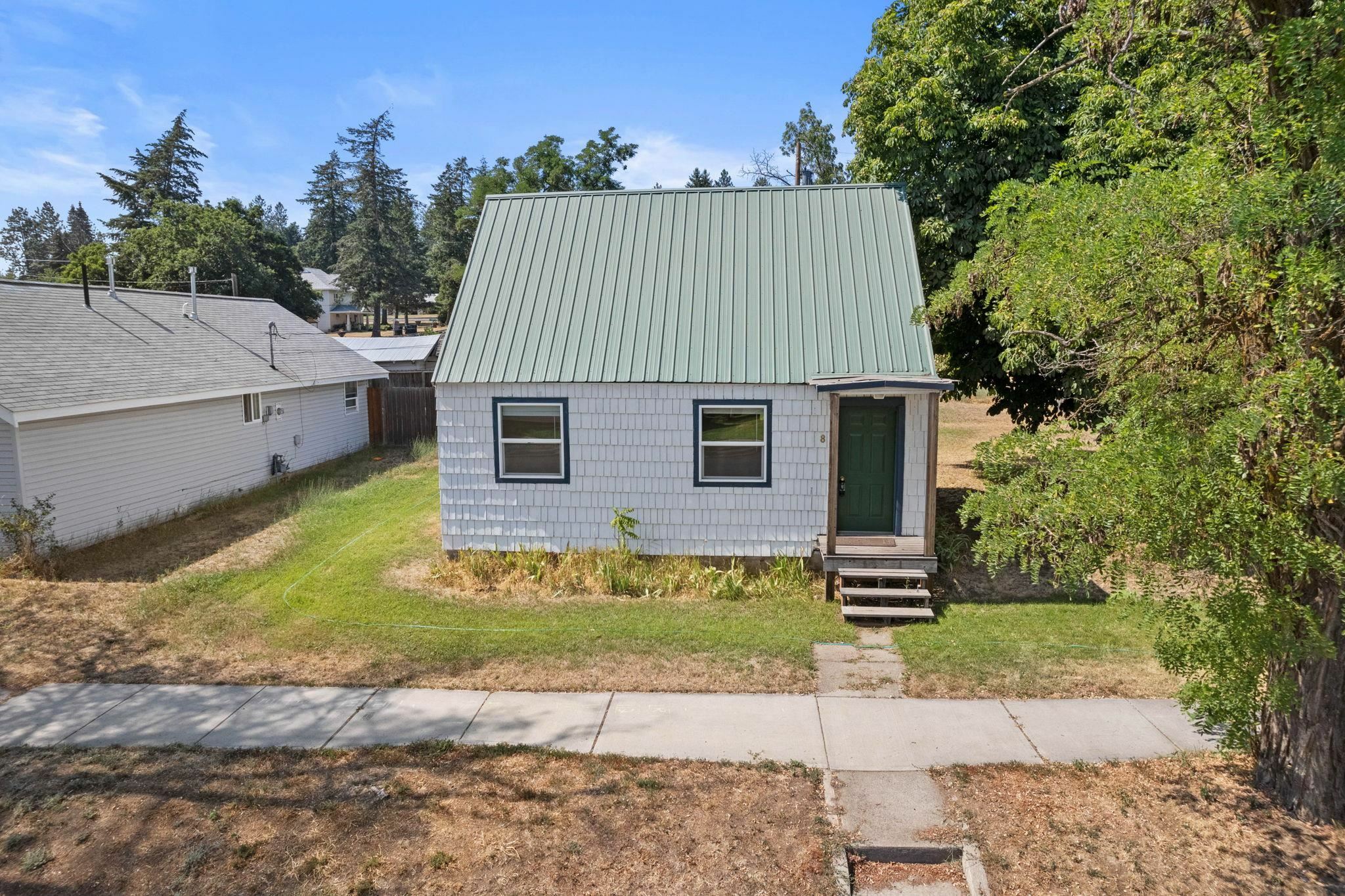 Property Photo:  8 3rd St  WA 99004 