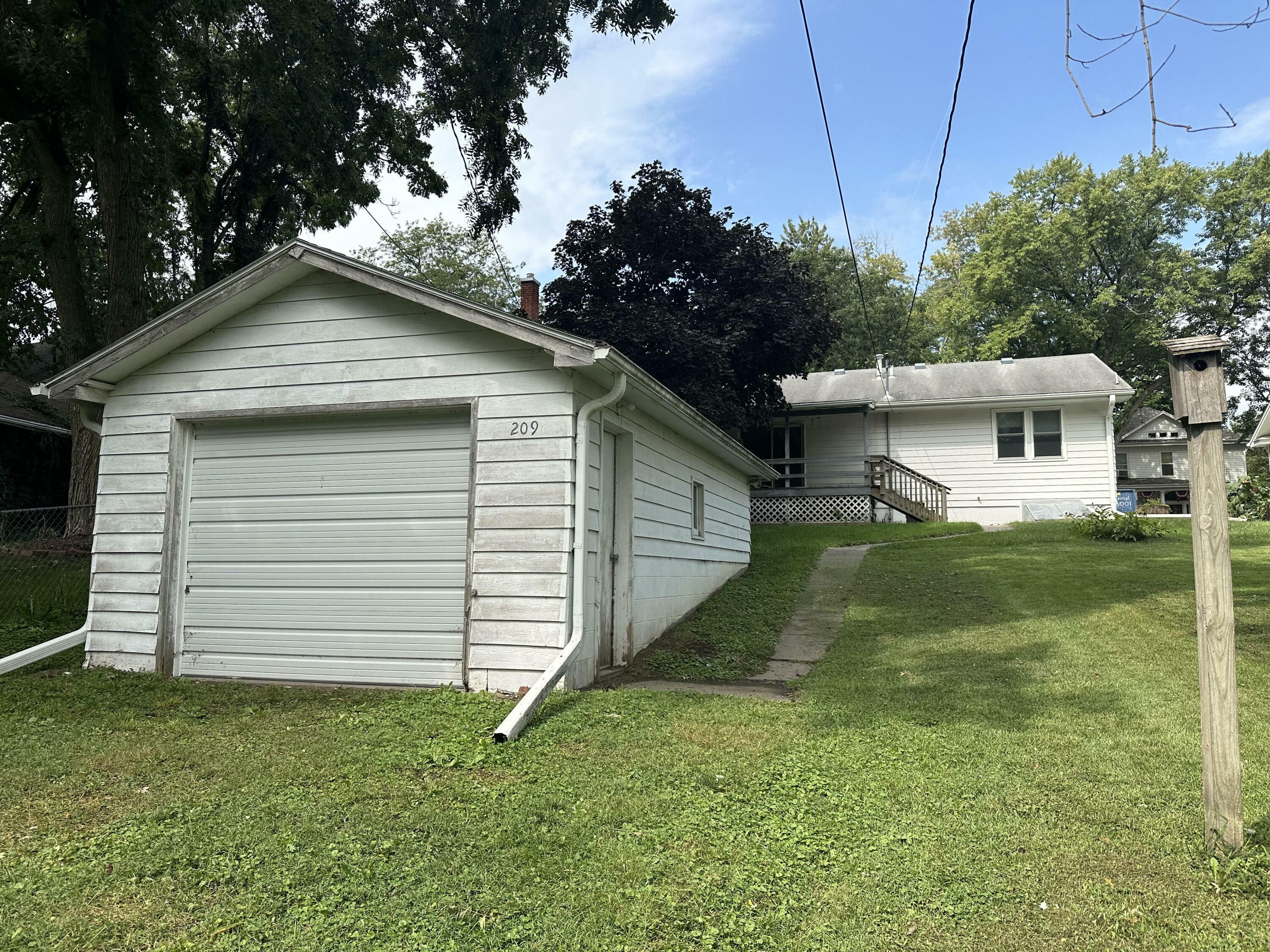 Property Photo:  209 N Chestnut  Street  IA 51534 