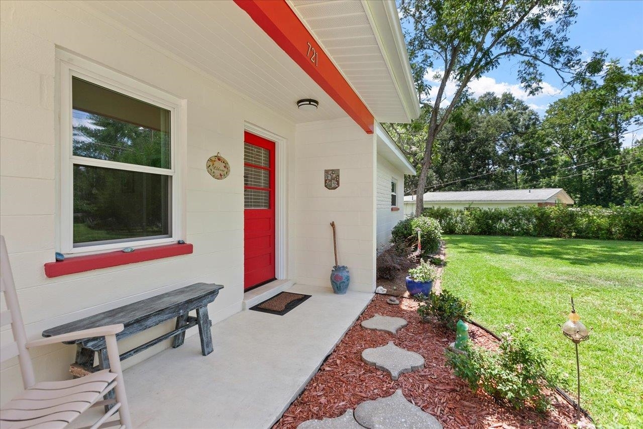 Property Photo:  721 Simmons Street  FL 32303 