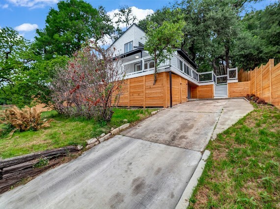 Property Photo:  3602 Oak Springs Drive  TX 78721 