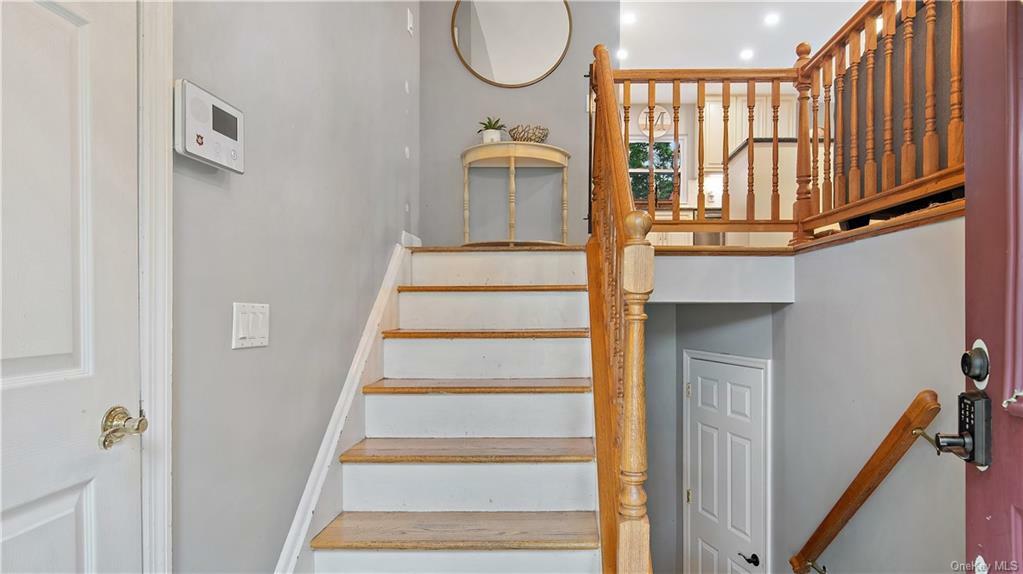 Property Photo:  3460 N Deerfield Avenue  NY 10598 