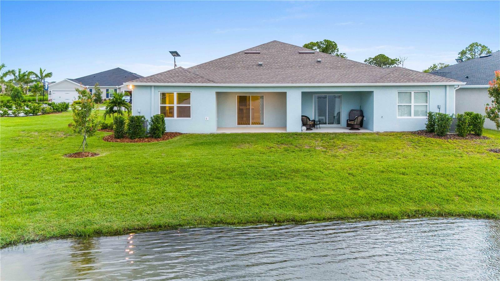 Property Photo:  1781 W Palms Drive  FL 33983 