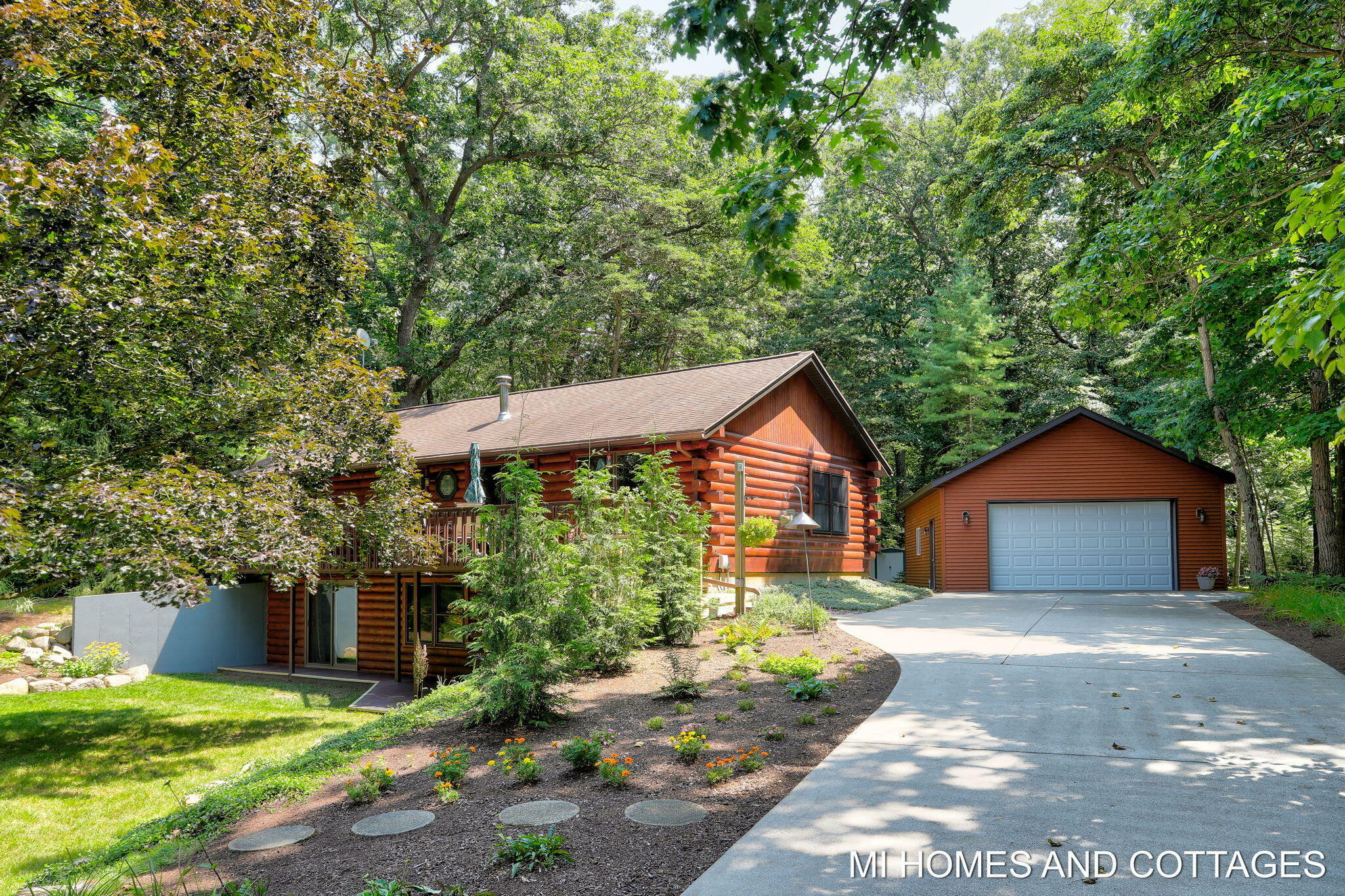 Property Photo:  3225 Silver Acres Drive  MI 49453 