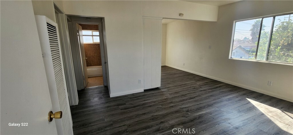 Property Photo:  910 E 90th Street  CA 90002 