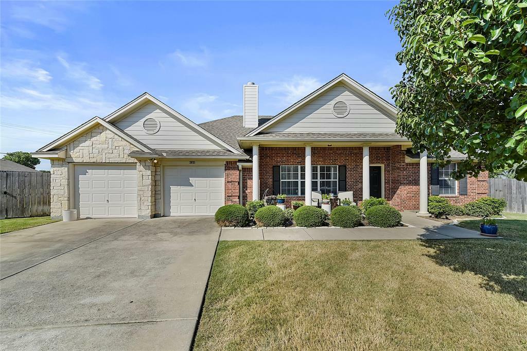 Property Photo: 2821 Roland Road TX 76207