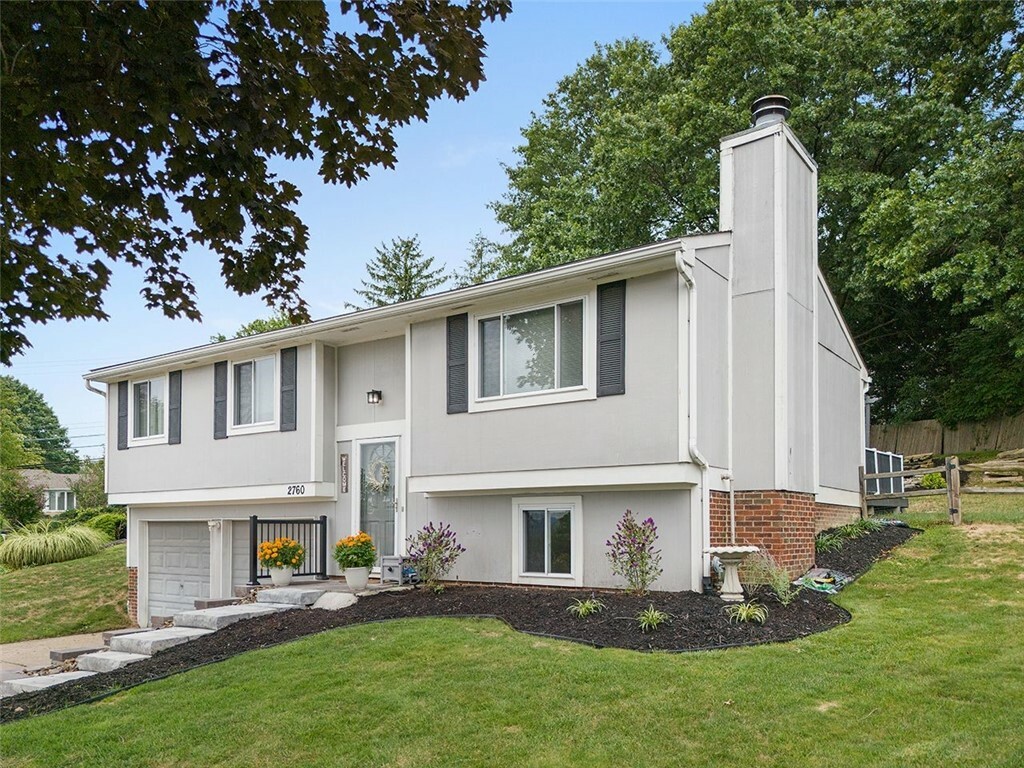 Property Photo:  2760 Ravenwood Dr  PA 15017 