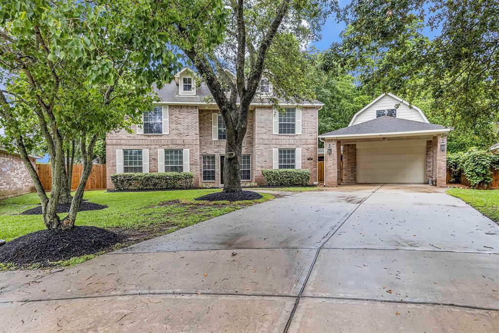 Property Photo:  383 Oakshire Court  TX 77573 