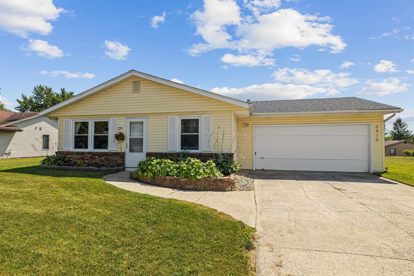 Property Photo: 5910 Sundance Drive IN 46825
