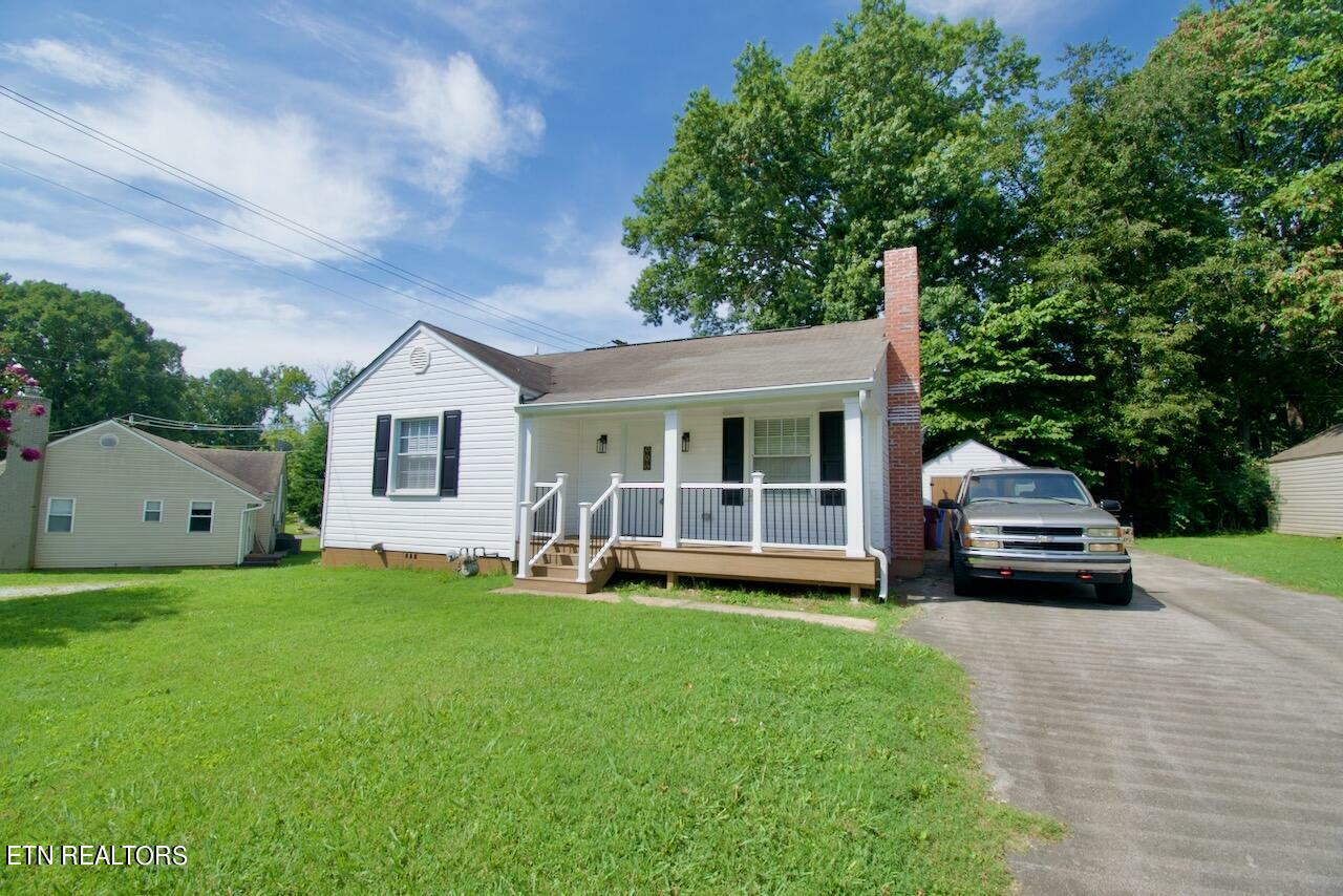 Property Photo:  1839 Dalton St  TN 37701 