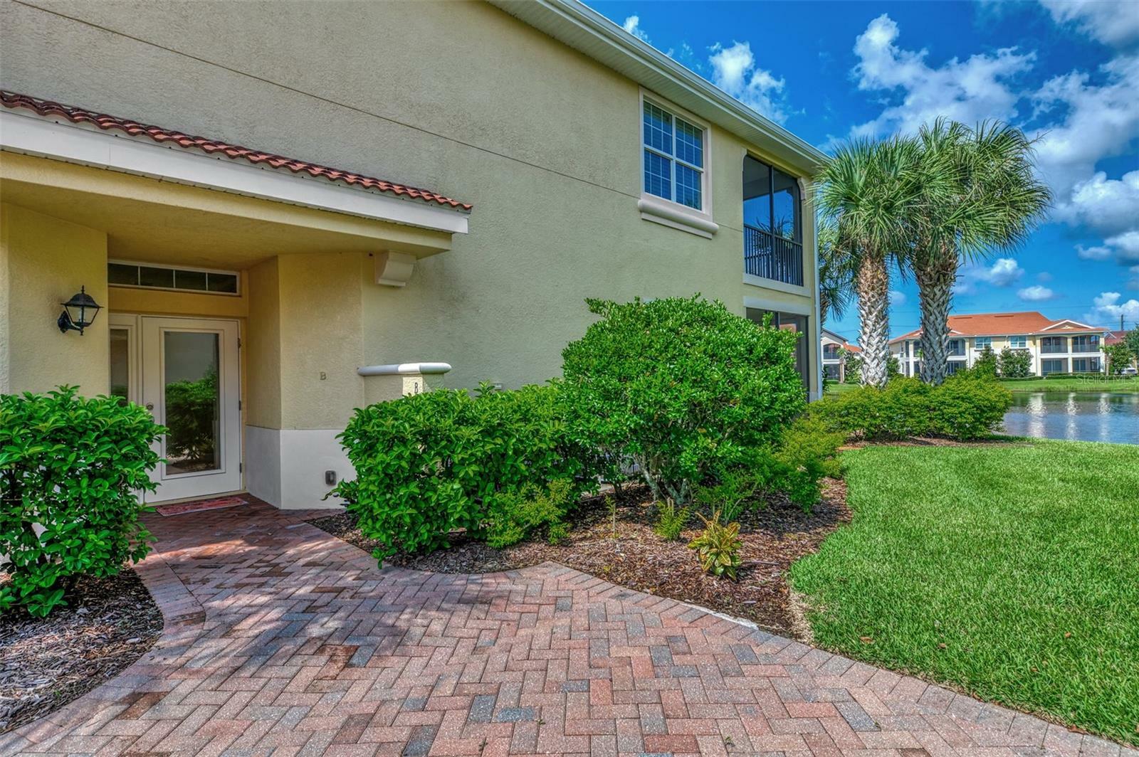 Property Photo:  137 Bella Vista Terrace 33B  FL 34275 