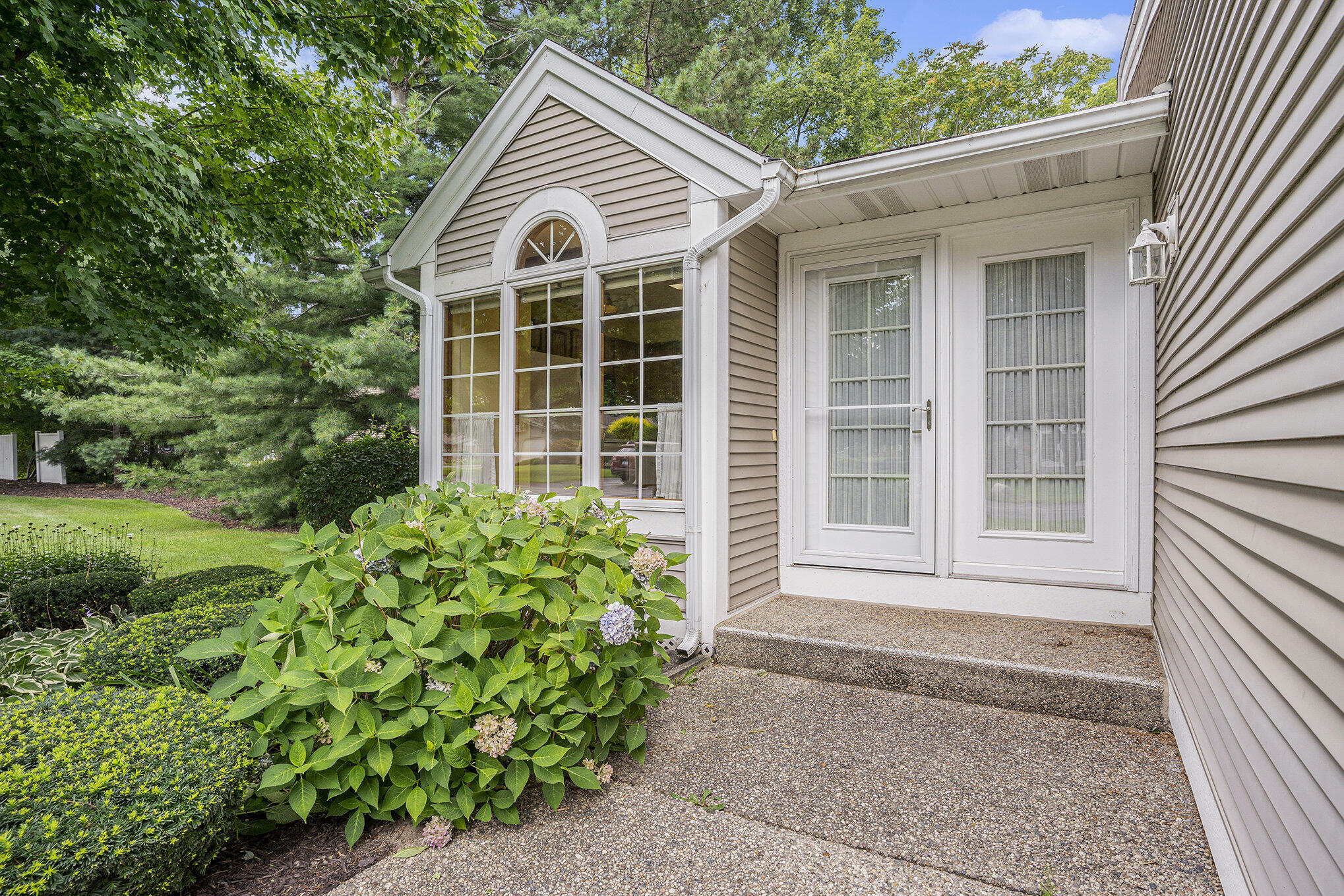 Property Photo:  668 Appletree Drive  MI 49423 