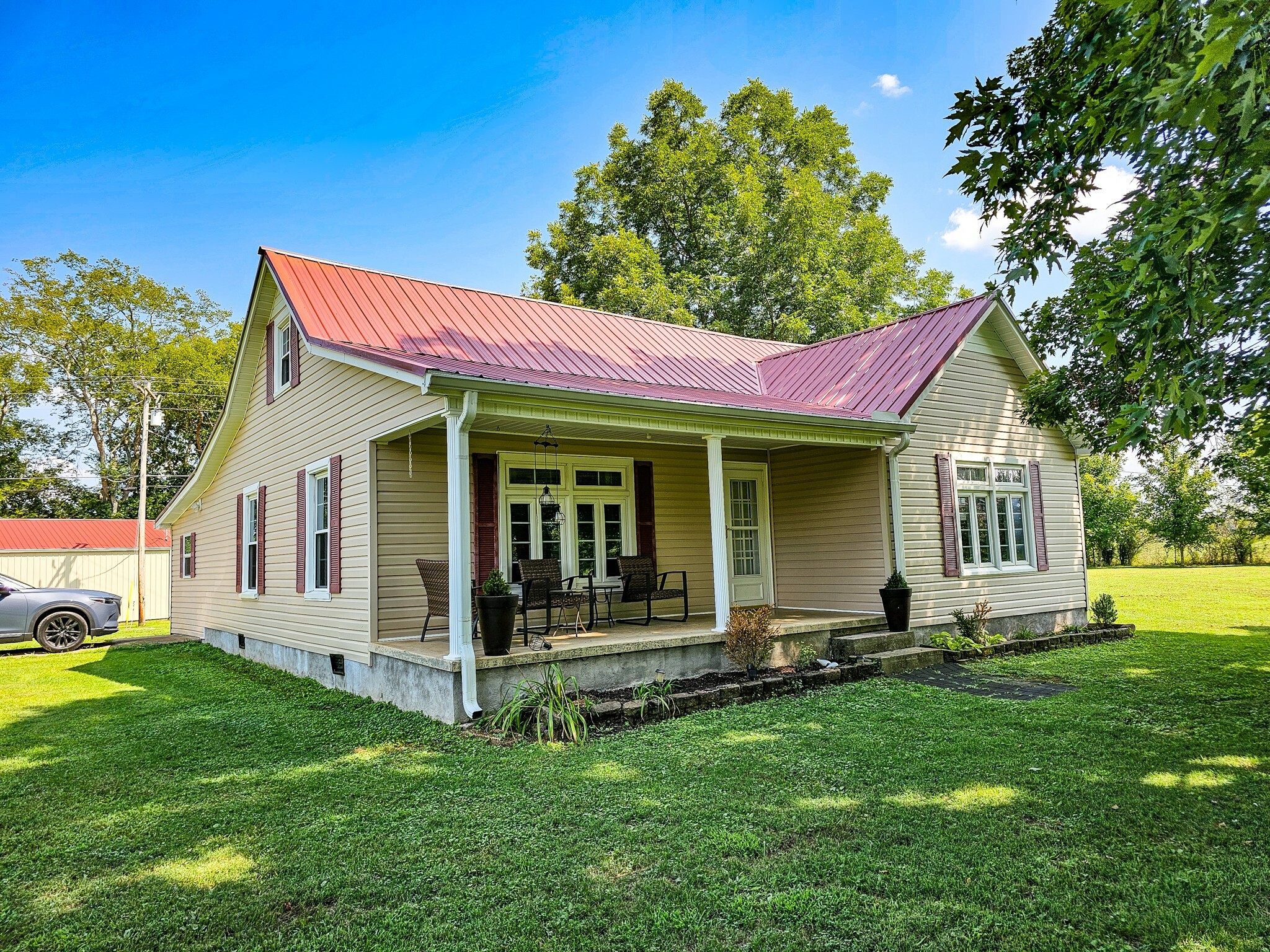 Property Photo:  330 Sims Spring Rd  TN 37160 