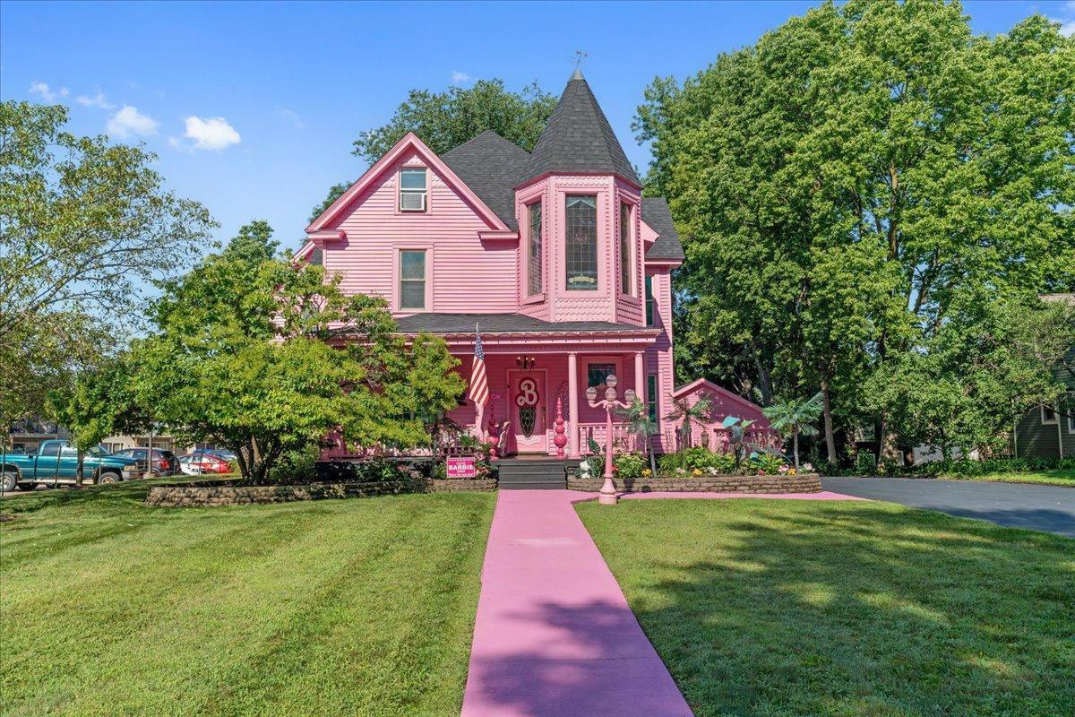 Property Photo: 1031 2nd Street WI 54016